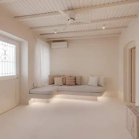 White Apartment *