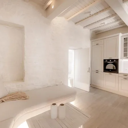 White Apartment *