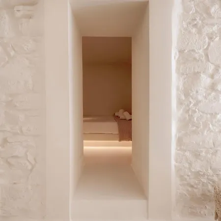 White Apartment Ermoupoli